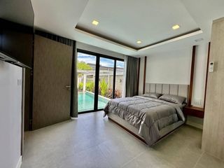 Villa en venta de 5 habitaciones en Bang Lamung, Chonburi