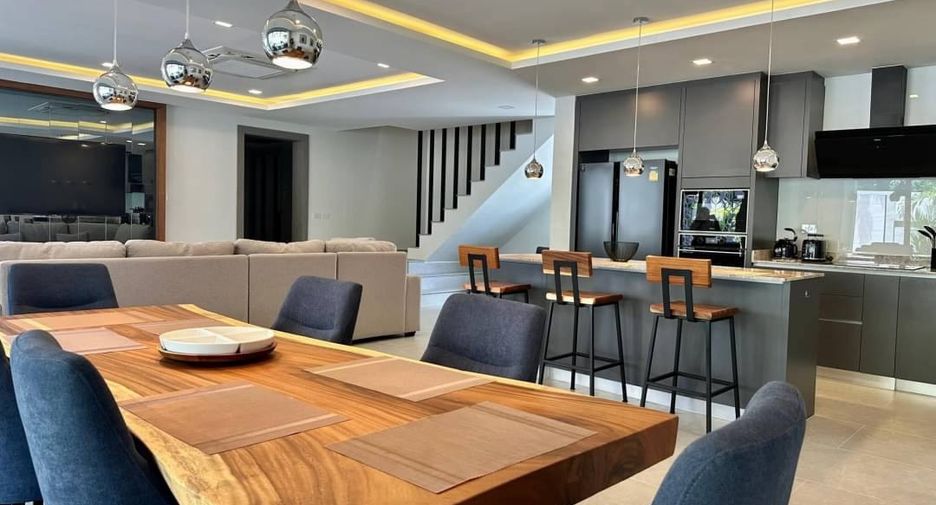 Villa en venta de 5 habitaciones en Jomtien, Pattaya