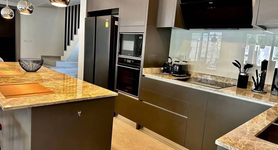 Villa en venta de 5 habitaciones en Jomtien, Pattaya