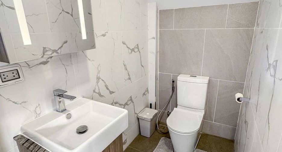 For sale 4 bedrooms villa in South Pattaya, Pattaya