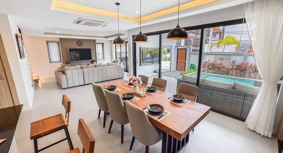 For sale 4 bedrooms villa in South Pattaya, Pattaya