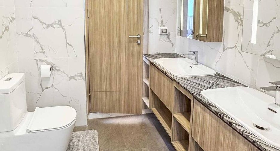 For sale 4 bedrooms villa in South Pattaya, Pattaya
