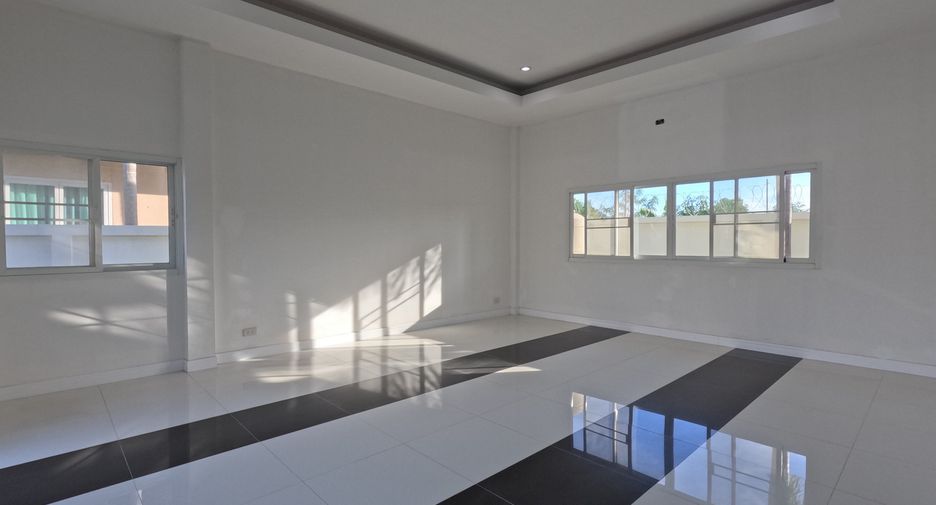 Villa zum Kauf mit 3 Zimmer in Huay Yai, Pattaya