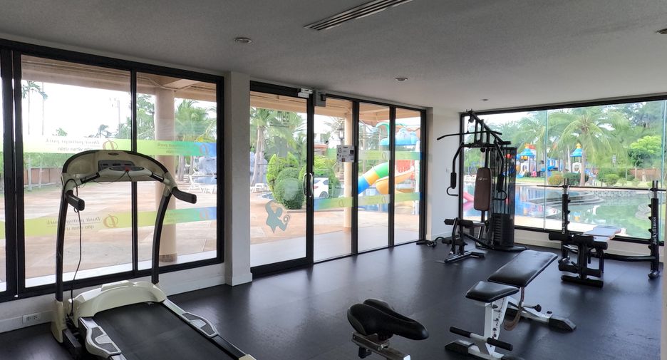 For sale 3 bedrooms villa in Huay Yai, Pattaya