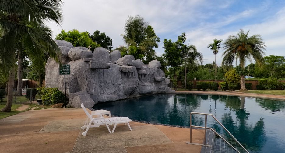 For sale 3 bedrooms villa in Huay Yai, Pattaya