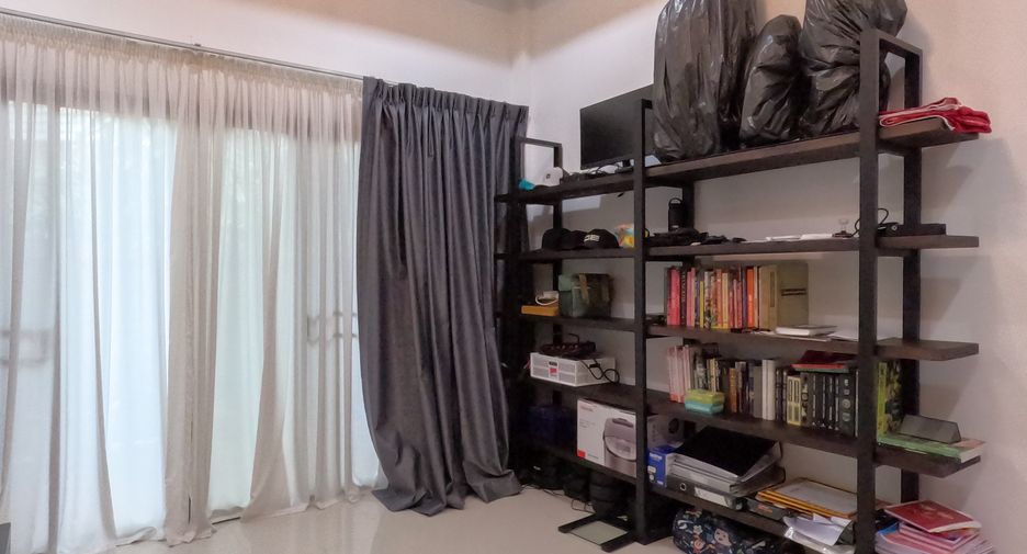 For sale 3 bedrooms villa in Huay Yai, Pattaya
