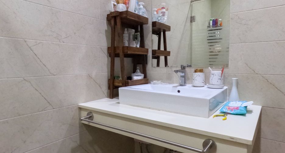 For sale 3 bedrooms villa in Huay Yai, Pattaya