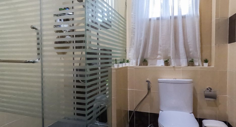 For sale 3 bedrooms villa in Huay Yai, Pattaya