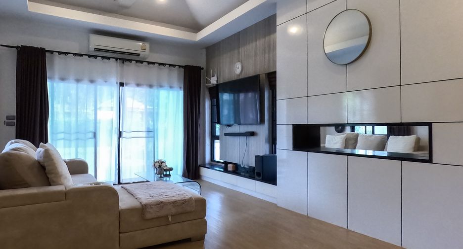 For sale 2 bedrooms villa in Huay Yai, Pattaya