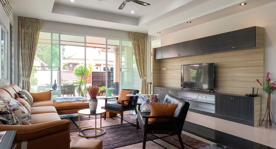 For sale 3 bedrooms villa in Huay Yai, Pattaya