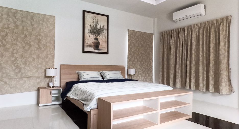 For sale 3 bedrooms villa in Huay Yai, Pattaya