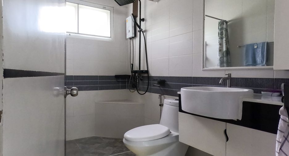 For sale 3 bedrooms villa in Huay Yai, Pattaya