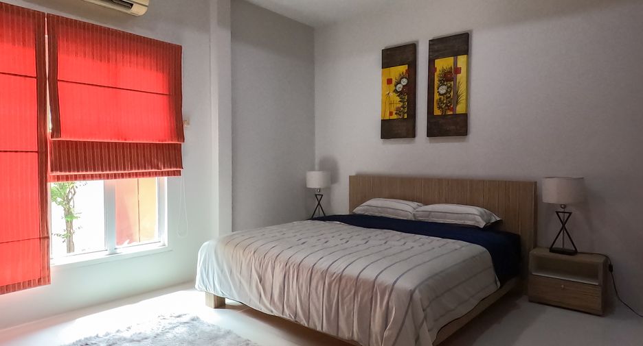 For sale 3 bedrooms villa in Huay Yai, Pattaya