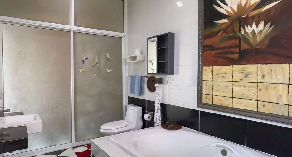For sale 3 bedrooms villa in Huay Yai, Pattaya