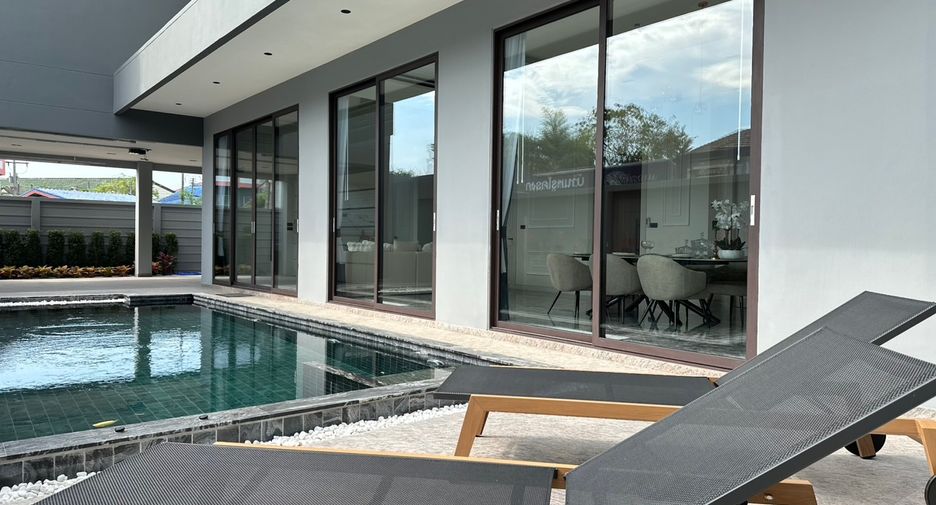For sale 3 bedrooms villa in East Pattaya, Pattaya