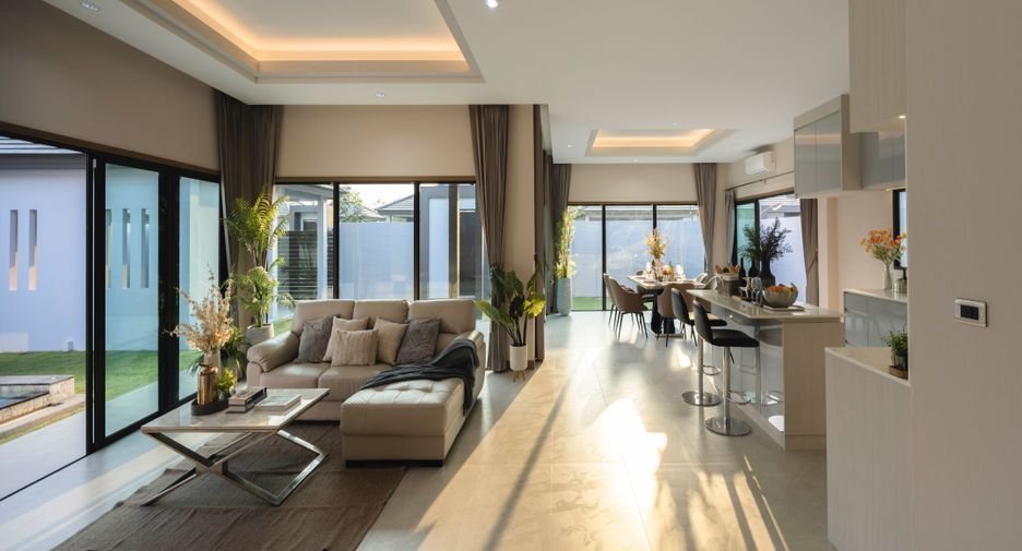 For sale 3 bedrooms villa in Huay Yai, Pattaya