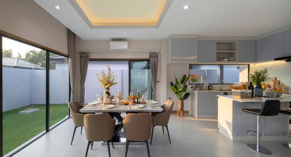 For sale 3 bedrooms villa in Huay Yai, Pattaya