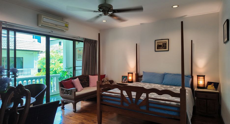 Casa adosada en venta de 3 habitaciones en Sattahip, Chonburi