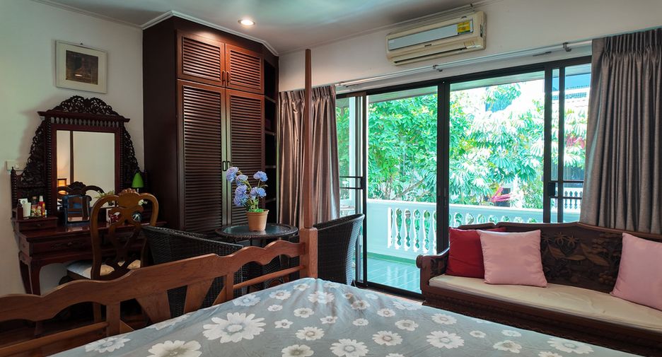 Casa adosada en venta de 3 habitaciones en Sattahip, Chonburi