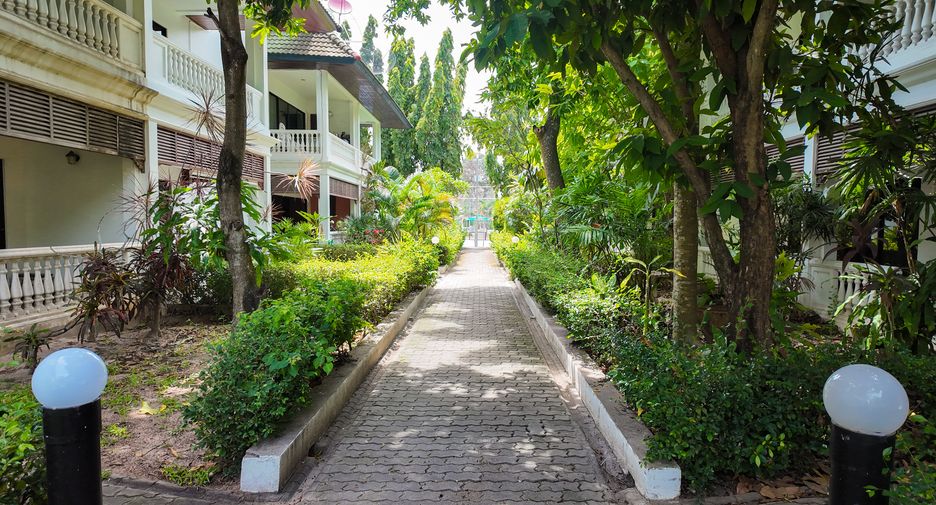 Casa adosada en venta de 3 habitaciones en Sattahip, Chonburi