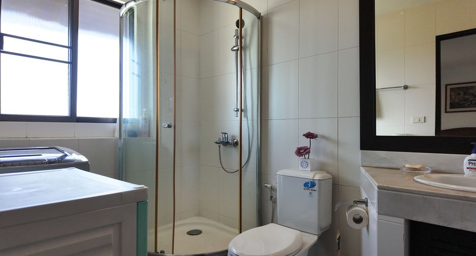 Casa adosada en venta de 3 habitaciones en Sattahip, Chonburi