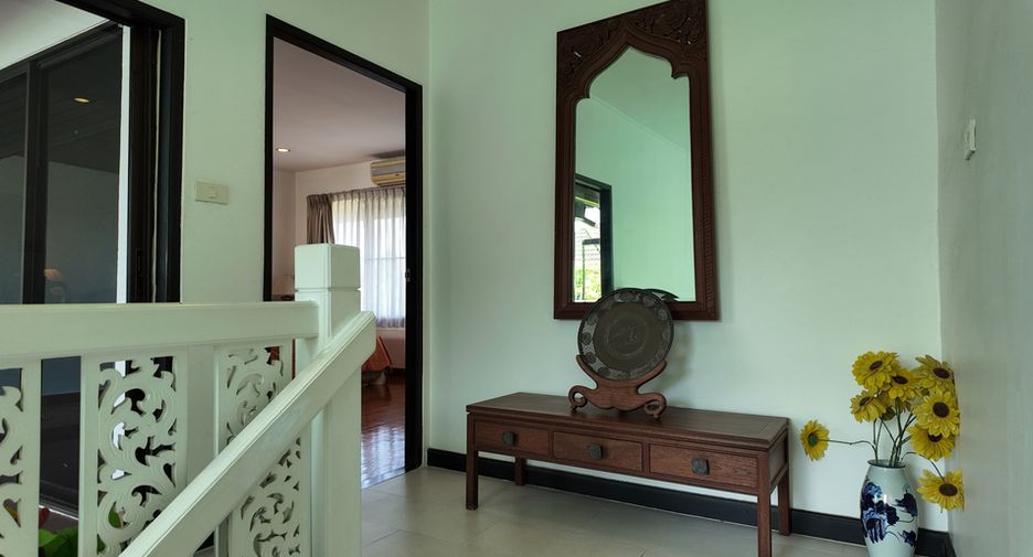 Casa adosada en venta de 3 habitaciones en Sattahip, Chonburi