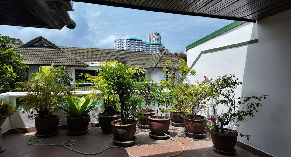 Casa adosada en venta de 3 habitaciones en Sattahip, Chonburi