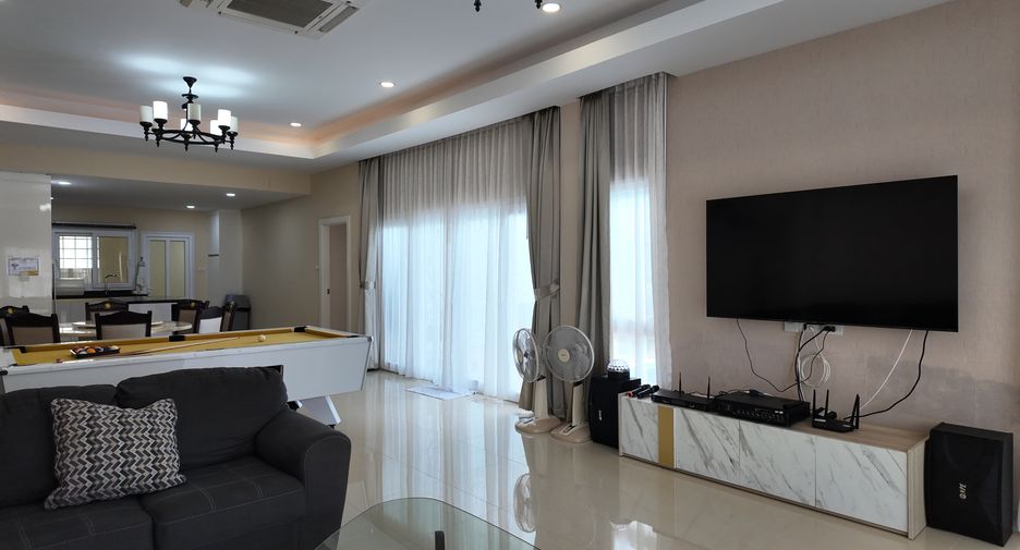 Villa en venta de 4 habitaciones en Huay Yai, Pattaya