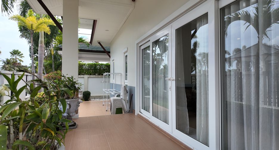 Villa en venta de 4 habitaciones en Huay Yai, Pattaya