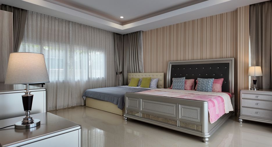 Villa en venta de 4 habitaciones en Huay Yai, Pattaya