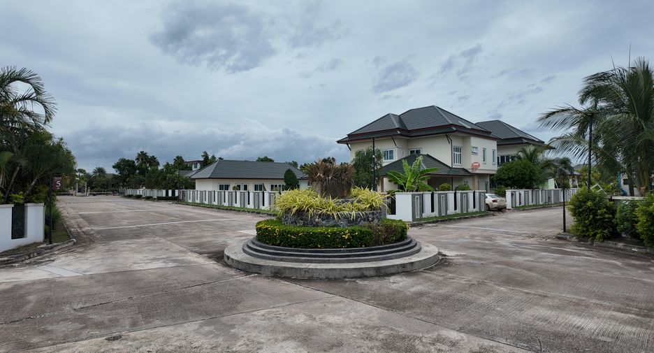 Villa en venta de 4 habitaciones en Huay Yai, Pattaya