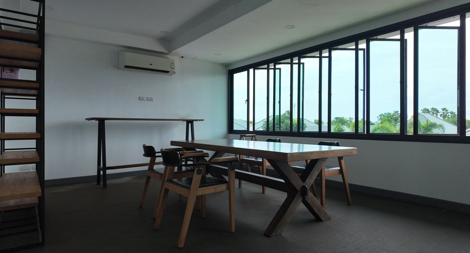 Villa en venta de 4 habitaciones en Huay Yai, Pattaya