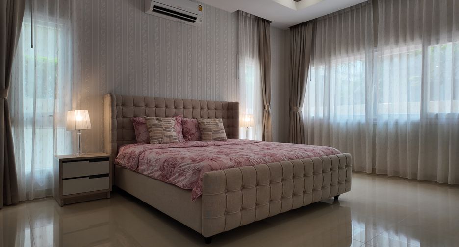 Villa en venta de 4 habitaciones en Huay Yai, Pattaya