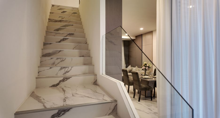 For sale 4 bedrooms villa in East Pattaya, Pattaya