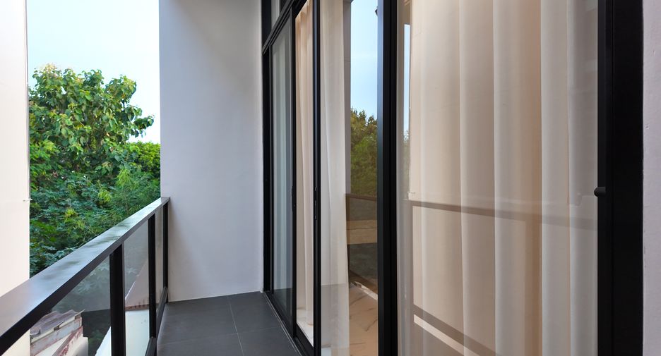 For sale 4 bedrooms villa in East Pattaya, Pattaya