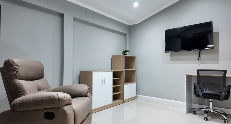 For sale 4 bedrooms villa in East Pattaya, Pattaya