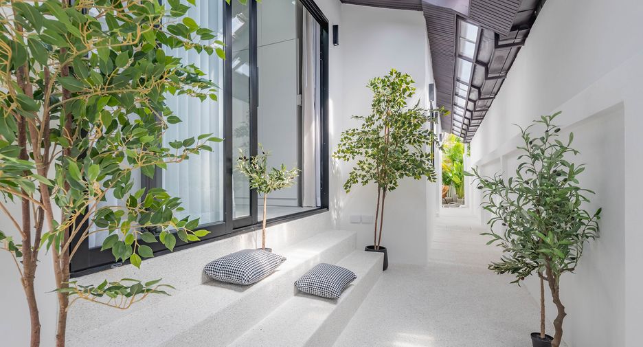 For sale 5 ベッドルーム villa in Bang Lamung, Chonburi