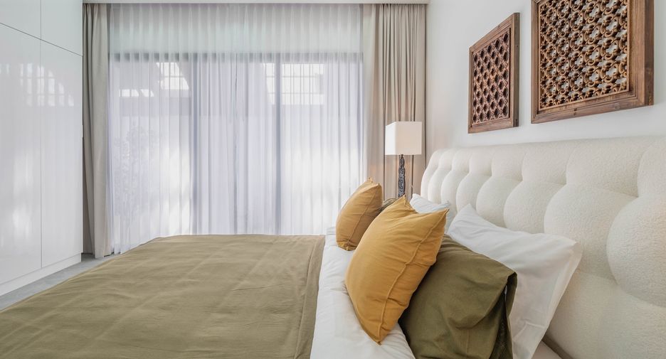 For sale 5 ベッドルーム villa in Bang Lamung, Chonburi