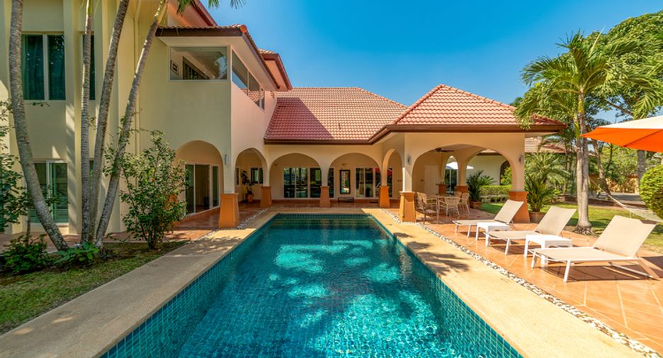 À vendre 5 chambres villa à Huay Yai, Pattaya