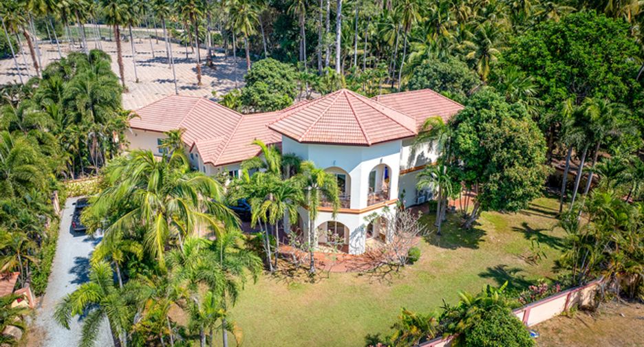À vendre 5 chambres villa à Huay Yai, Pattaya