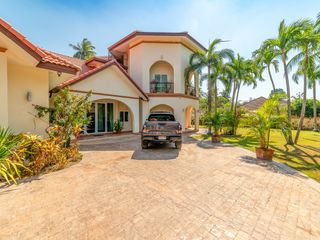 For sale 5 bedrooms villa in Bang Lamung, Chonburi