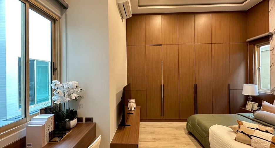 For sale 4 bedrooms villa in East Pattaya, Pattaya