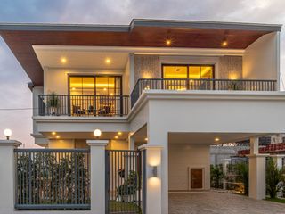 Villa en venta de 4 habitaciones en Bang Lamung, Chonburi