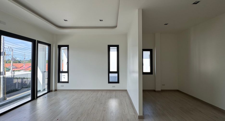 Haus zum Kauf mit 4 Zimmer in East Pattaya, Pattaya