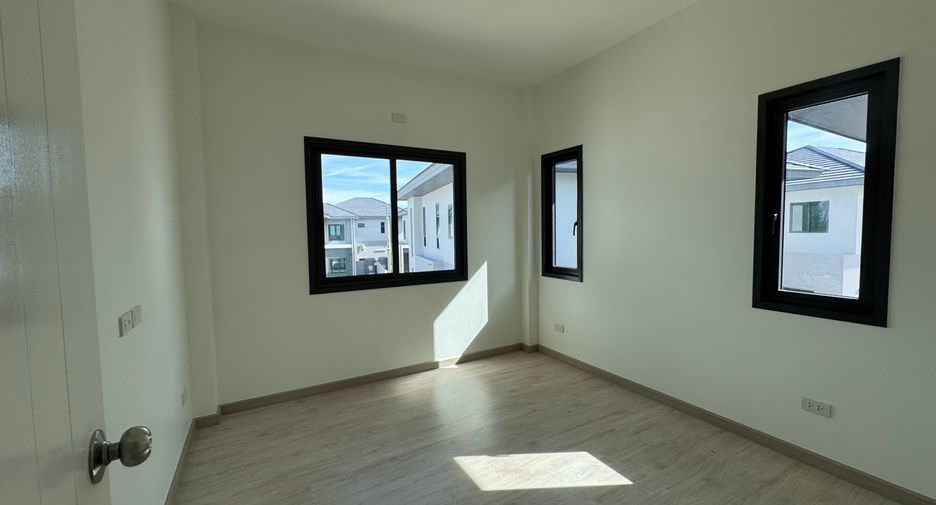 Haus zum Kauf mit 4 Zimmer in East Pattaya, Pattaya