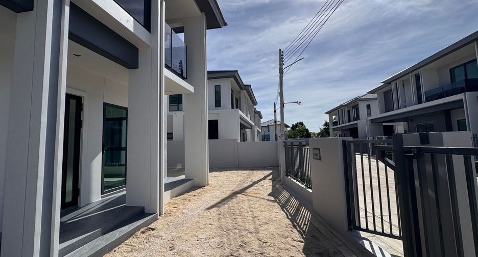 Haus zum Kauf mit 4 Zimmer in East Pattaya, Pattaya