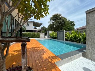 À vendre 4 chambres villa à Bang Lamung, Chonburi