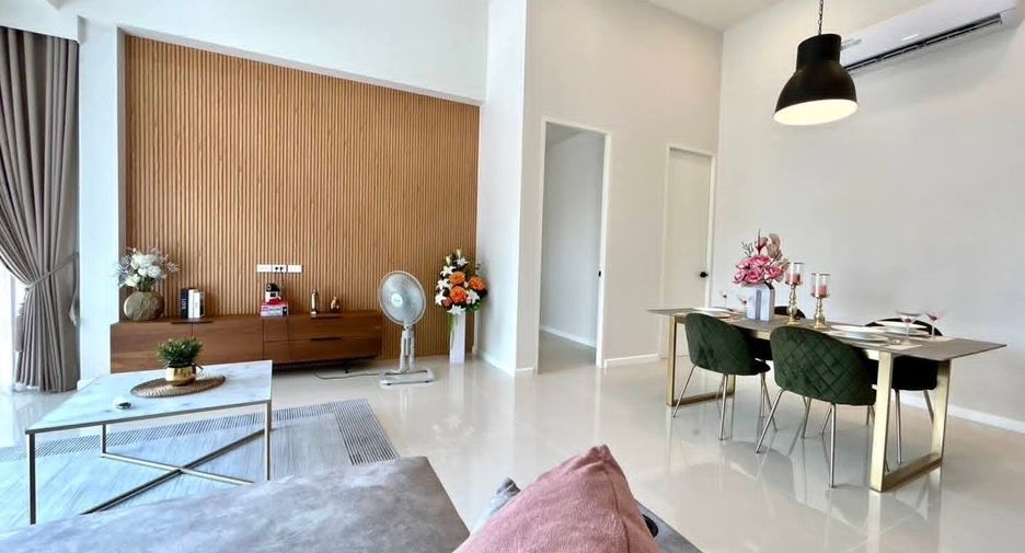 À vendre 4 chambres villa à Huay Yai, Pattaya