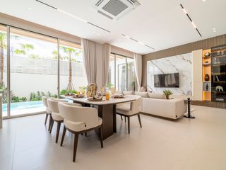 Villa zum Kauf mit 4 Zimmer in Bang Lamung, Chonburi