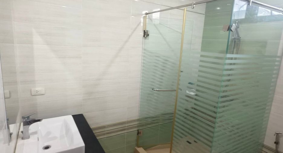 For sale 2 bedrooms villa in Huay Yai, Pattaya